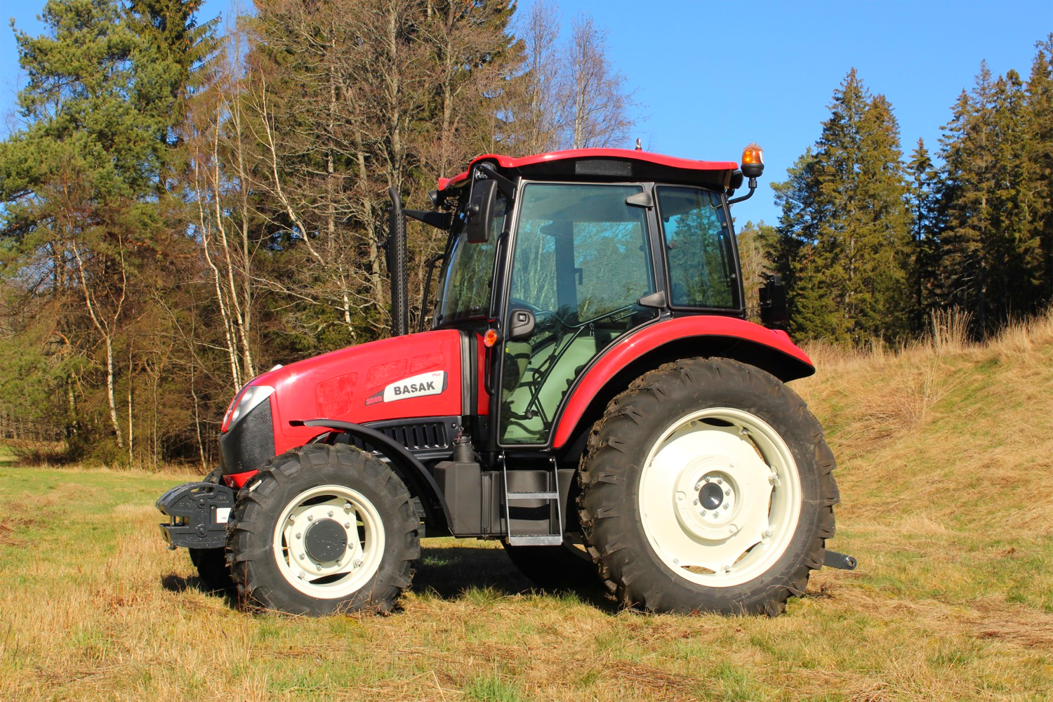 Basak 2060 plus - NykyrkaMaskiner.se - Traktorer frontlastare ((04)